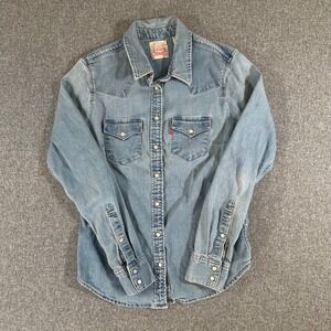 Levis Womens Western Denim Shirt XS Light Wash Pearl Snap Blue Cotton Blend